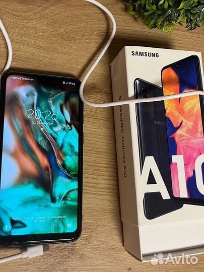 Samsung Galaxy A10, 2/32 ГБ