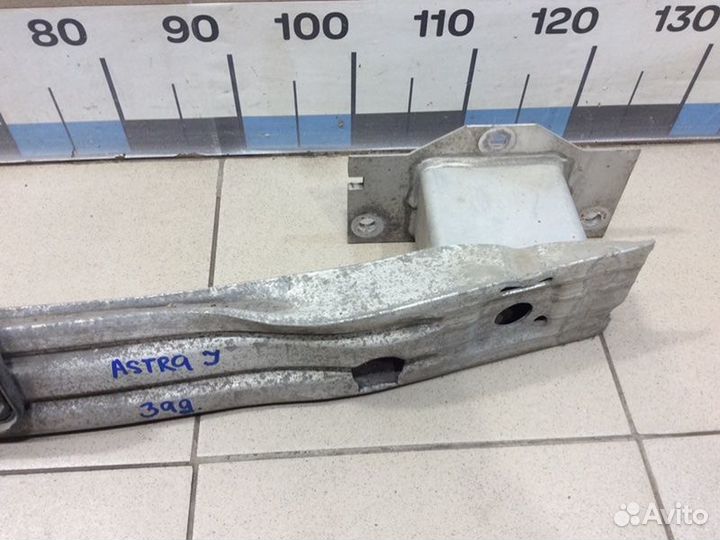 Усилитель заднего бампера Opel Astra J A14NET 2012