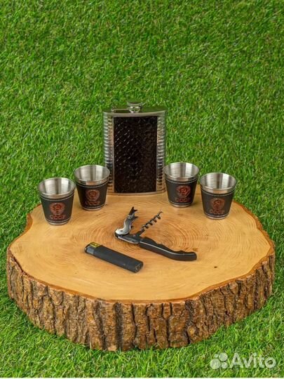 Шашлычный набор с флягой