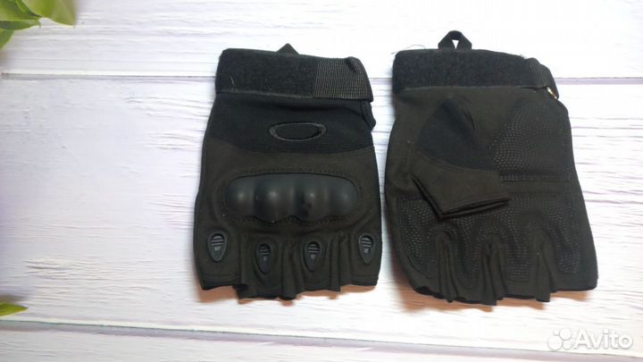 Перчатки тактические