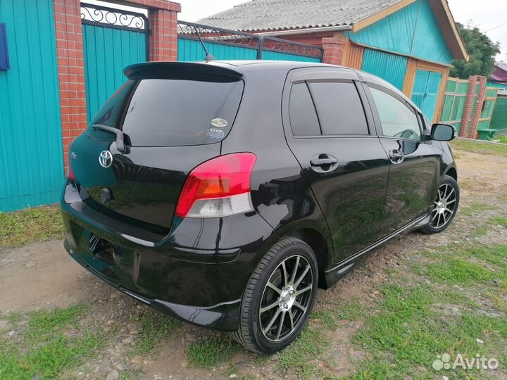 Toyota Vitz 1.0 CVT, 2009, 77 000 км