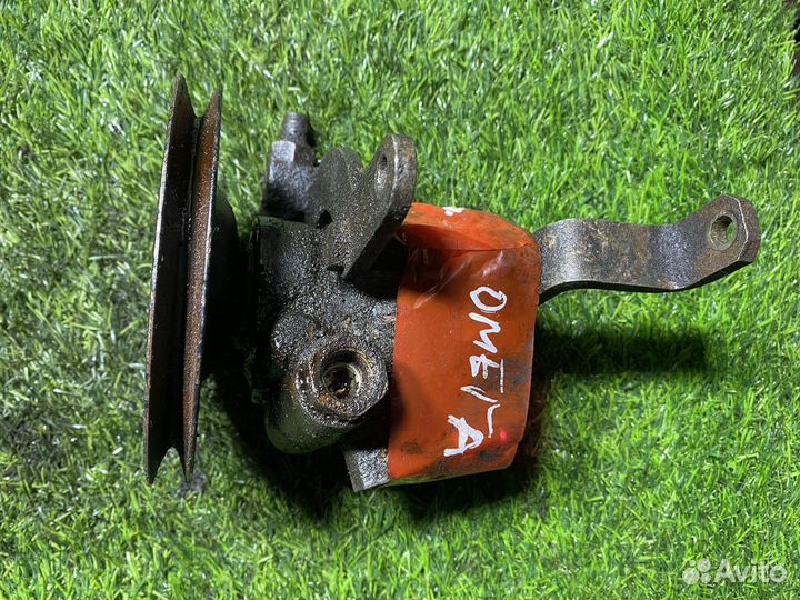 Насос гур Opel Omega A