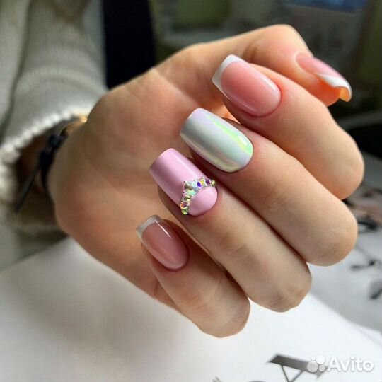 Маникюр, педикюр, наращивание ногтей