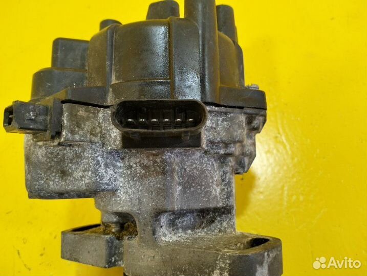 Трамблер Mitsubishi Galant E53A 6A11 1993