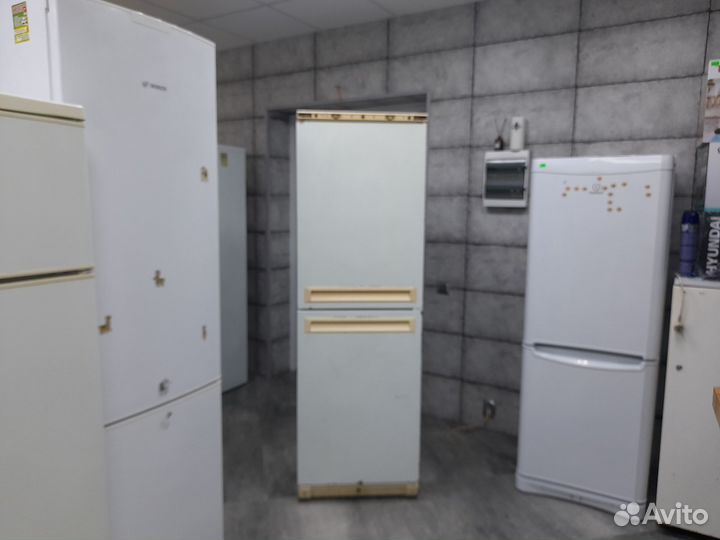 Холодильник Stinol-103(2240)