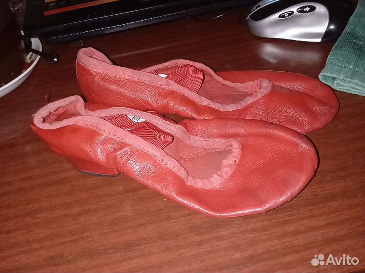 Красные кожаные джазовки 33-34 размер