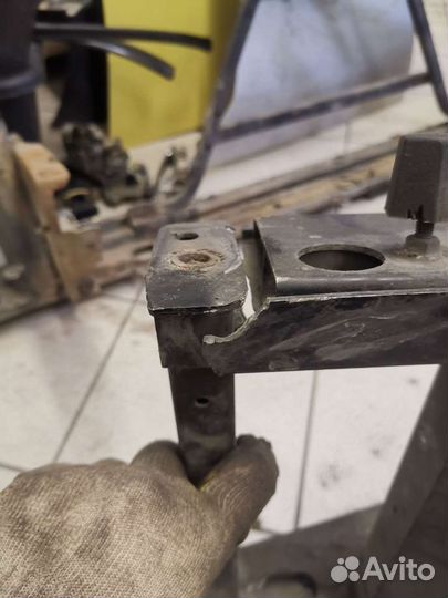 Рамка радиатора chevrolet tahoe GMT 840