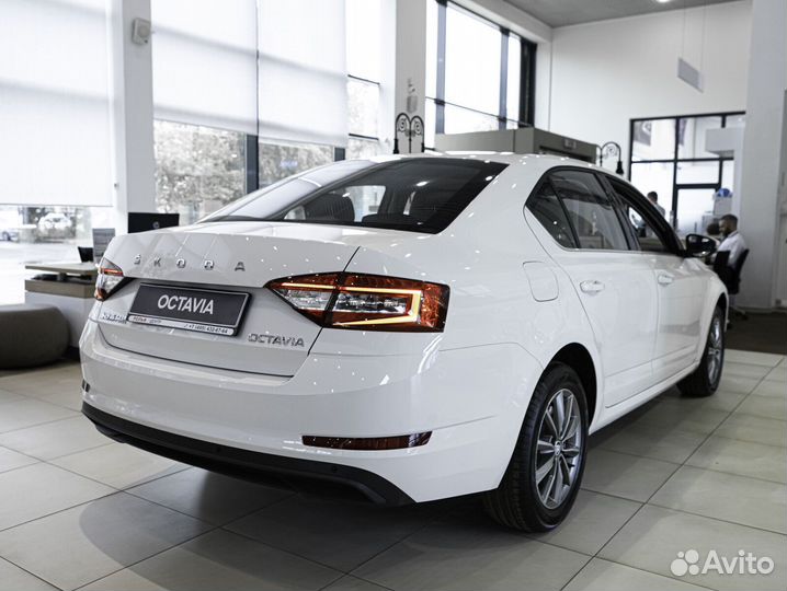 Skoda Octavia 1.5 AT, 2022