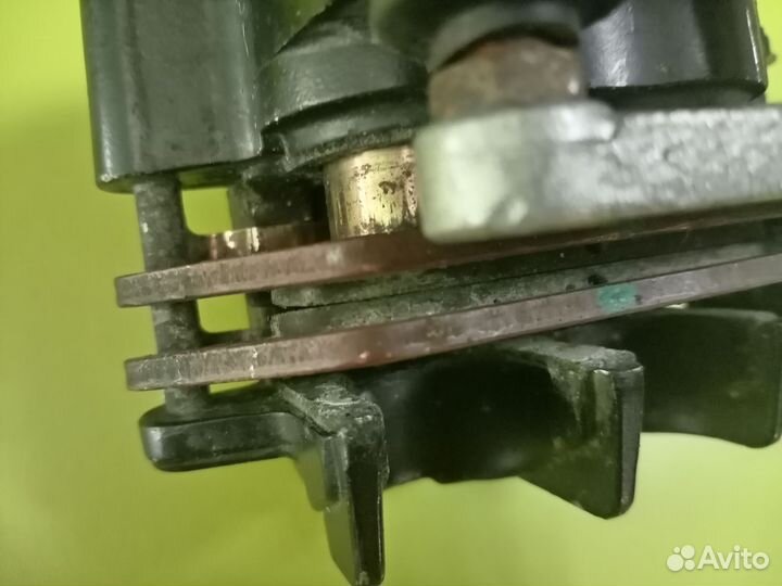 Суппорт передний Honda Nissin R