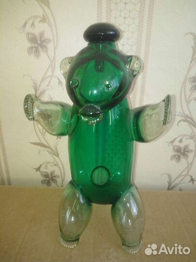 Коллекционный графин - бутылка из цветного стекла