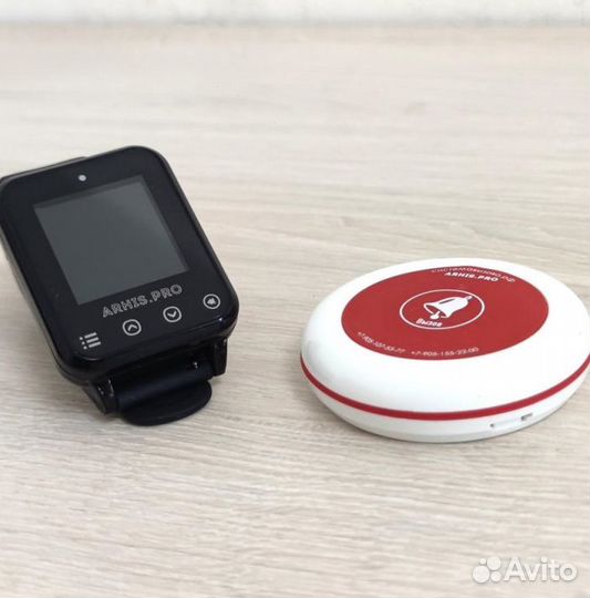 Кнопка вызова официанта и часы пейджер Элит