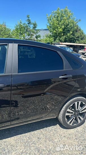 Задние двери на LADA vesta ng