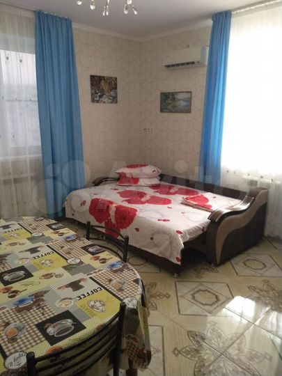 Комната 70 м², 1/2 эт.