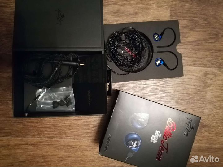 Наушники Billie Jean Astell&Kern