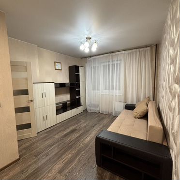 10 и более-к. квартира, 39 м², 14/14 эт.