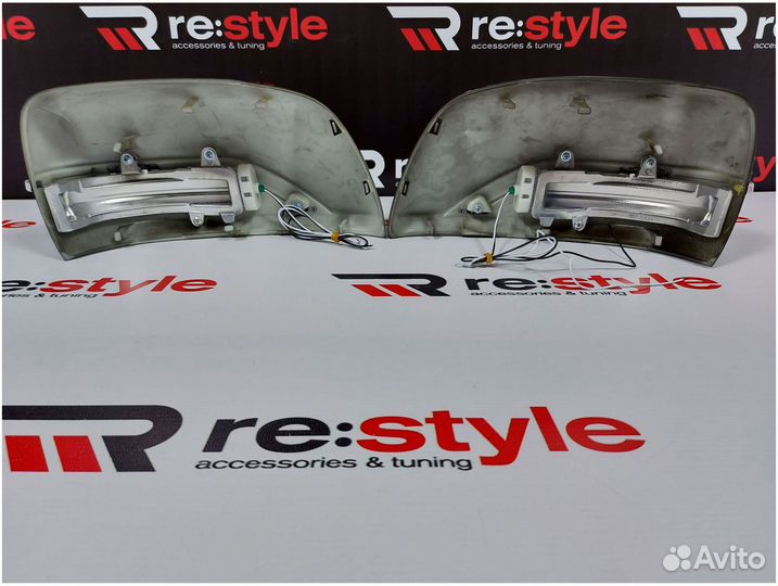 Накладки на зеркала Toyota Land Cruiser 200 U605