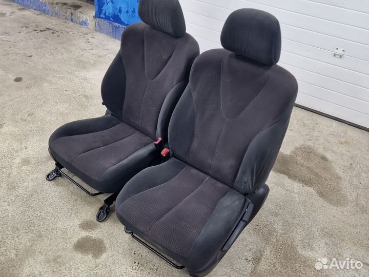 Передние сиденья Тойота Камри xv40 тряпка