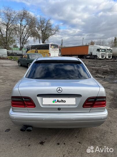 Mercedes-Benz E-класс 2.0 AT, 1999, 300 000 км