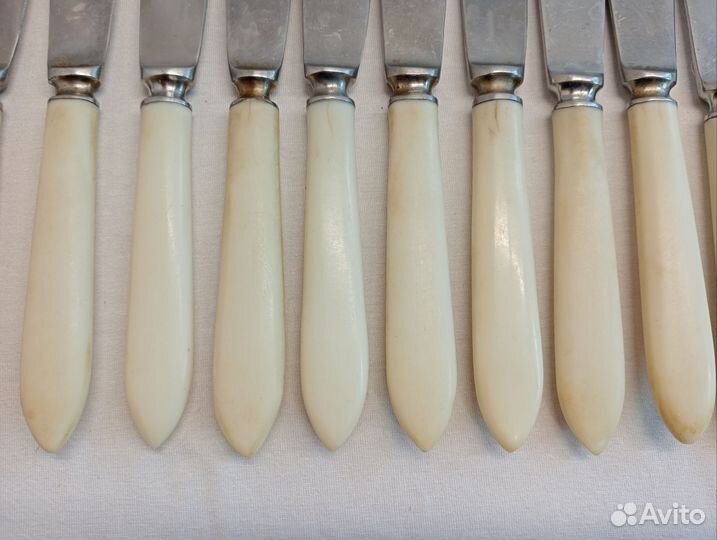 Ножи нержавейка,пластик. СССР. 12 шт