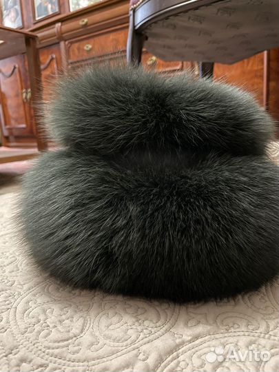 Женские меховые шапки