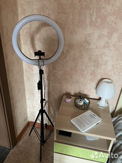 Кольцевая лампа