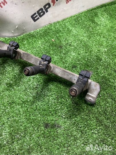 Топливная рейка Chevrolet Aveo T250 седан 1.2