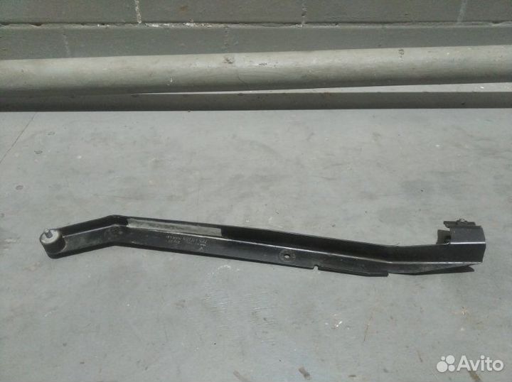 Кронштейн кузова Porsche Cayenne 958 4.8 turbo