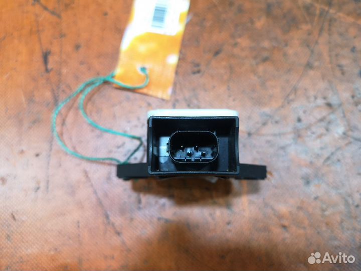 Датчик ускорения Mercedes-benz B-class T245.232