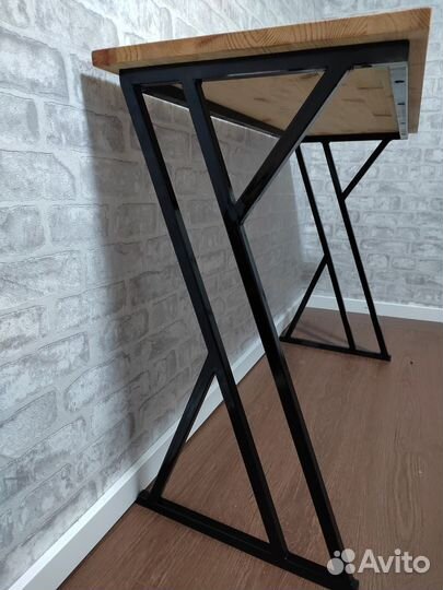 Стол в стиле лофт