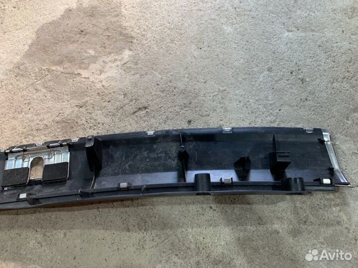 Накладка задней панели багажника Audi А6 С6