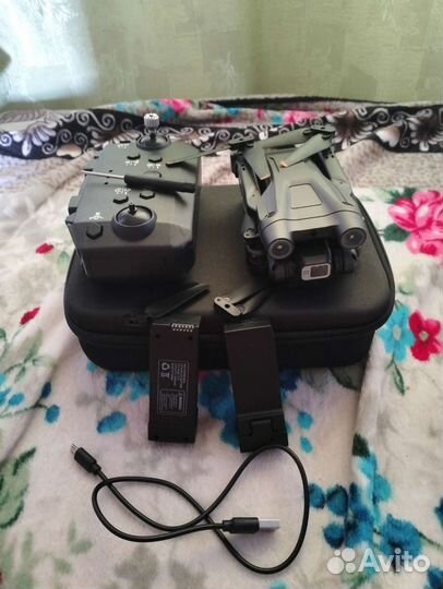 Квадрокоптер дрон с камерами