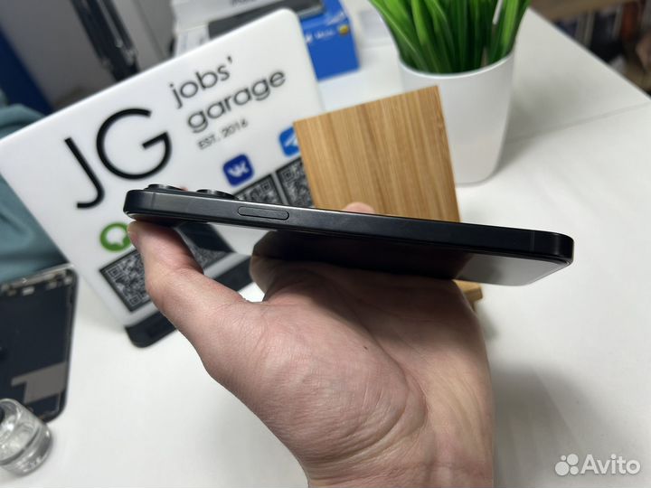 iPhone 15 Pro Max 512GB esim