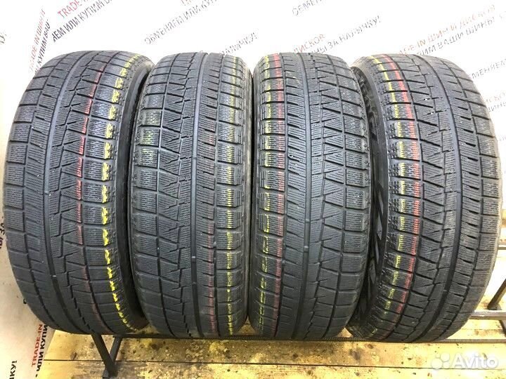 Bridgestone Blizzak Revo GZ 215/60 R17