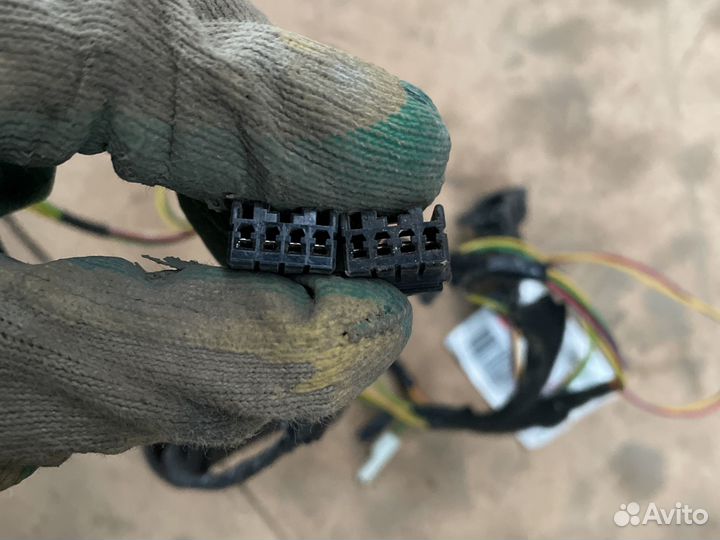 Проводка задних дверей LADA granta