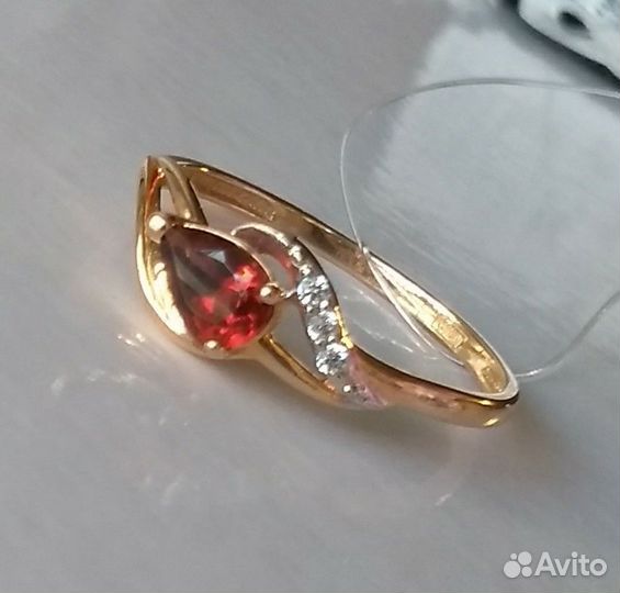 Золотое кольцо р.17,5 с гранатом Новое 3260/гр