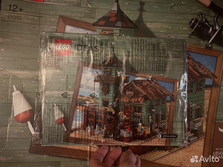 Lego 21310 Old fishing store Рыболовный магазин