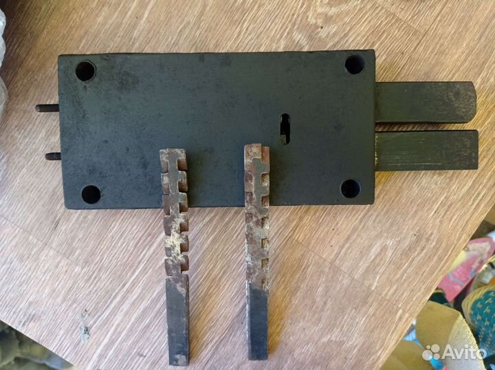 Замок гаражный внутренний