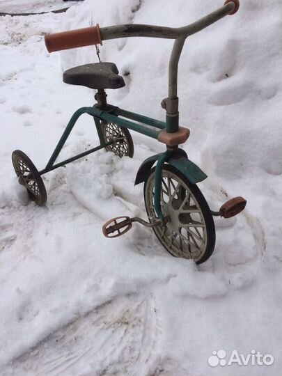 Велосипед трёх колёсный