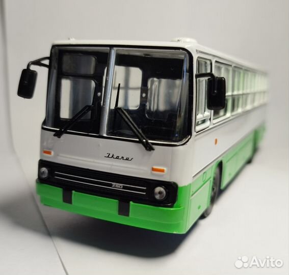 Модель 1/43 Ikarus 260.06