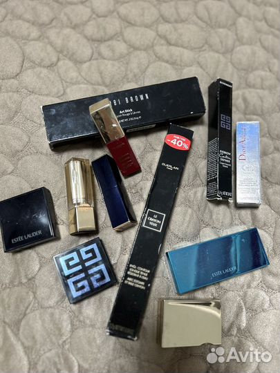 Набор люксовой косметики в наличии