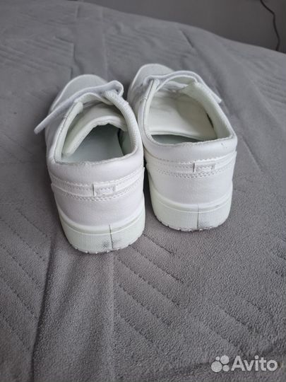 Кеды белые для девочки новые