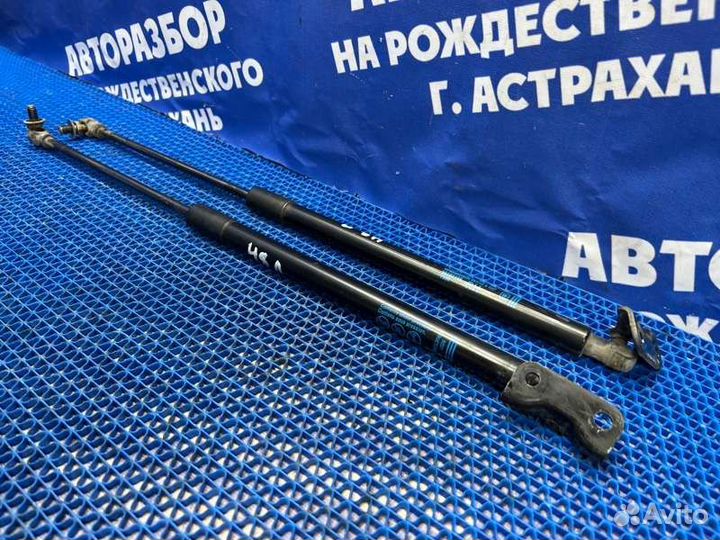 Амортизатор крышки багажника Chevrolet Aveo T300