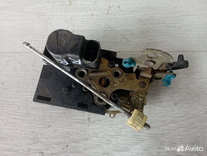 Замок двери задний правый Chevrolet Lacetti F14D3