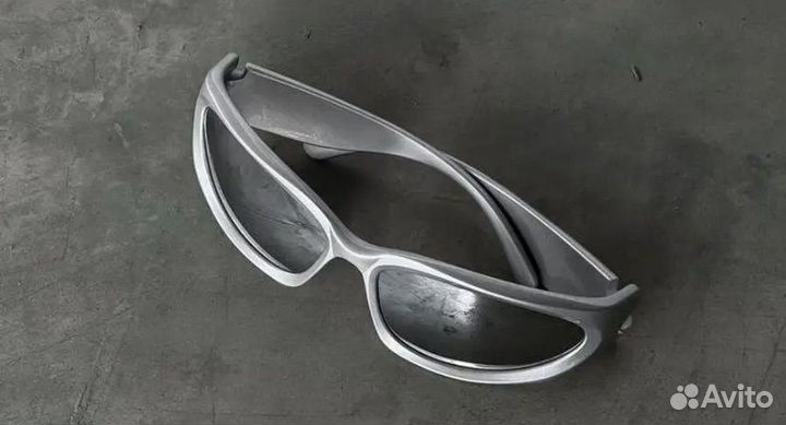 Солнцезащитные очки