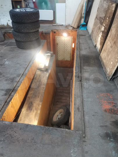 Гараж, > 30 м²