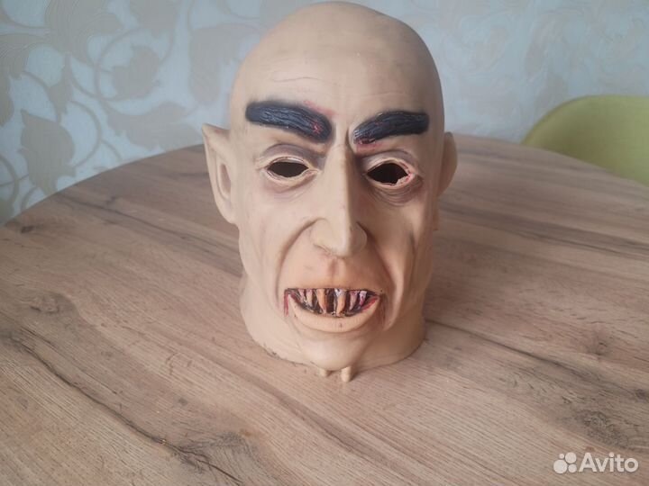 Страшная маска