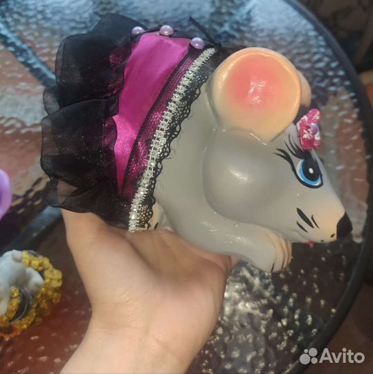 Копилка и подсвечник