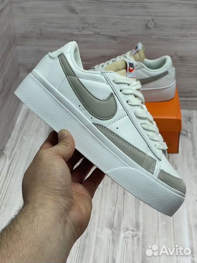 Кроссовки Nike Blazer