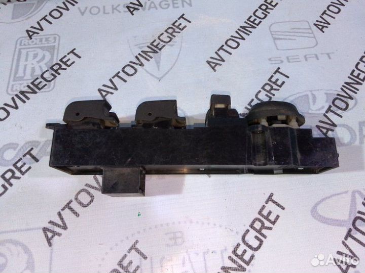 Блок управления стеклоподъемниками Geely Emgrand