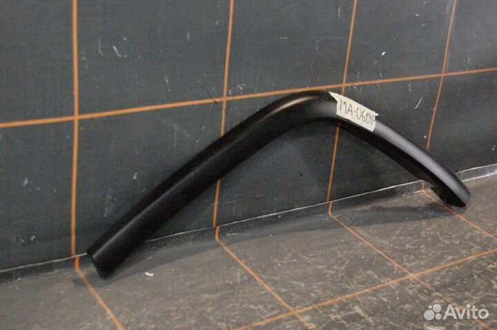 Накладка крыла заднего - Jeep Grand Cherokee WK2